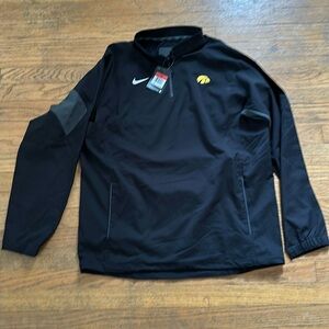 Iowa Hawkeyes Nike 1/4 Zip Pullover NWT